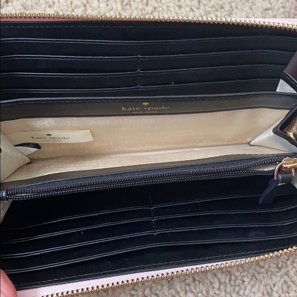 Kate spade wallet - Picture 3 of 9